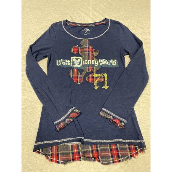 Official Disney Land “vintage” Long Sleeve Size Small Disney World - Picture 1 of 3